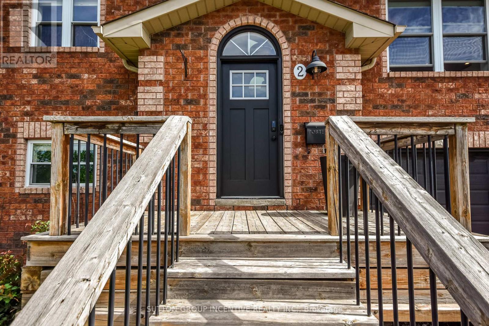 2 Hewitt Place, Barrie, Ontario  L4M 7B4 - Photo 5 - S13213900