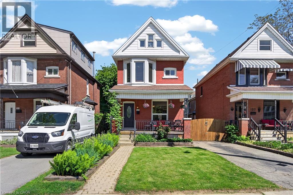 125 BALSAM Avenue S, Hamilton, Ontario