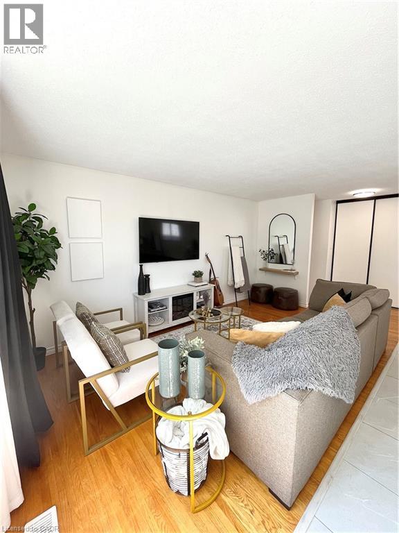87 Locheed Drive Unit# Upper, Hamilton, Ontario  L8T 4L5 - Photo 8 - 40834596