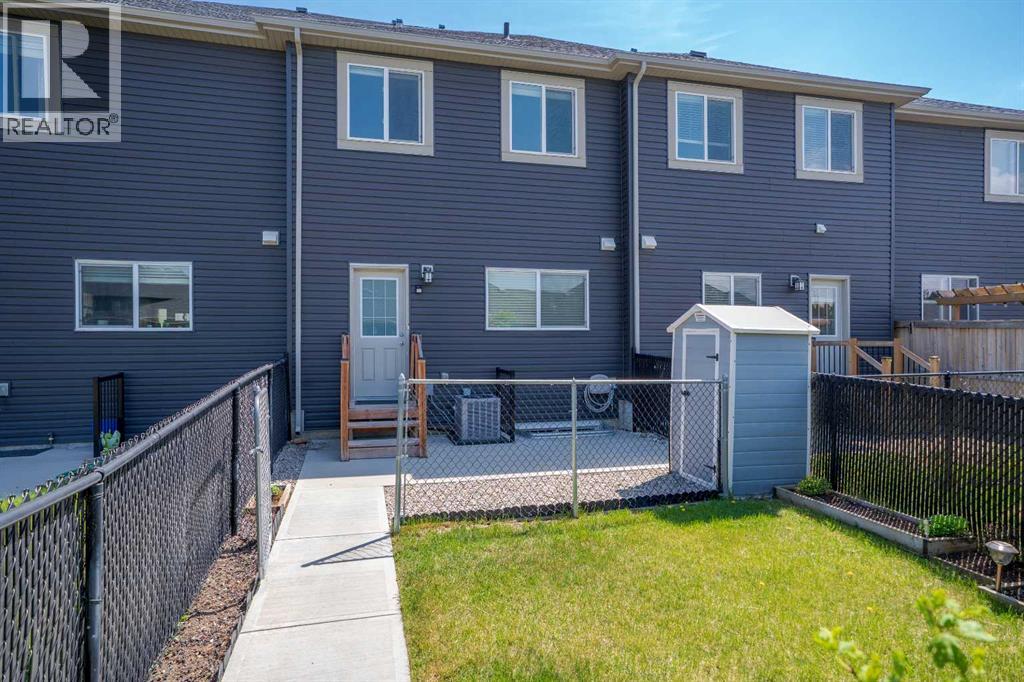 610 Hillcrest Road SW, Airdrie, Alberta  T4B 4C8 - Photo 35 - A2292080