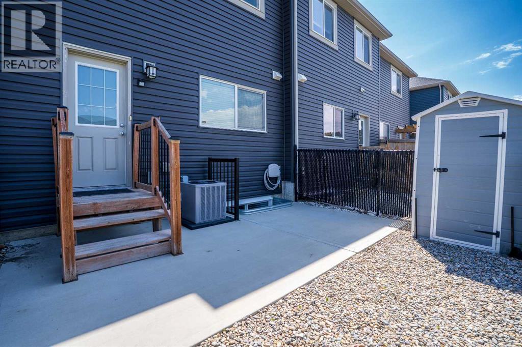 610 Hillcrest Road SW, Airdrie, Alberta  T4B 4C8 - Photo 36 - A2292080