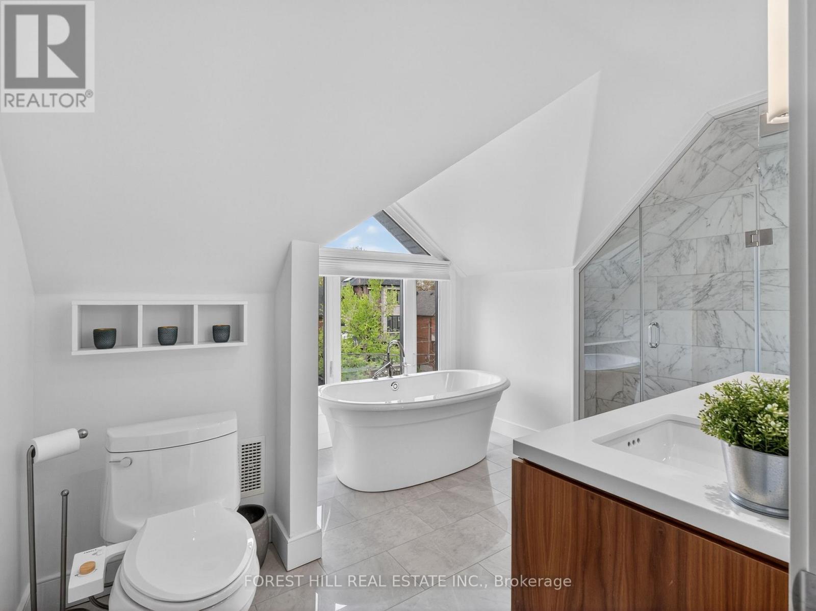 1045 Dovercourt Road, Toronto, Ontario  M6H 2X7 - Photo 18 - W13213876