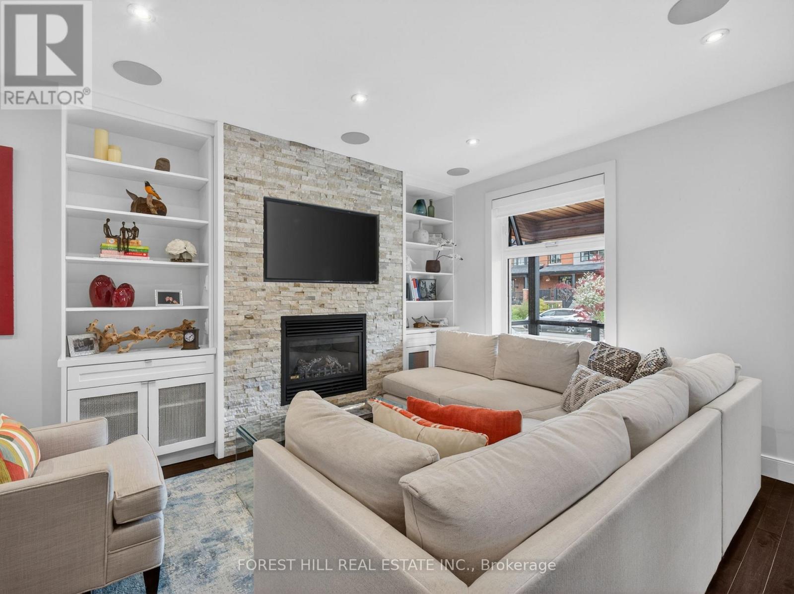 1045 Dovercourt Road, Toronto, Ontario  M6H 2X7 - Photo 5 - W13213876