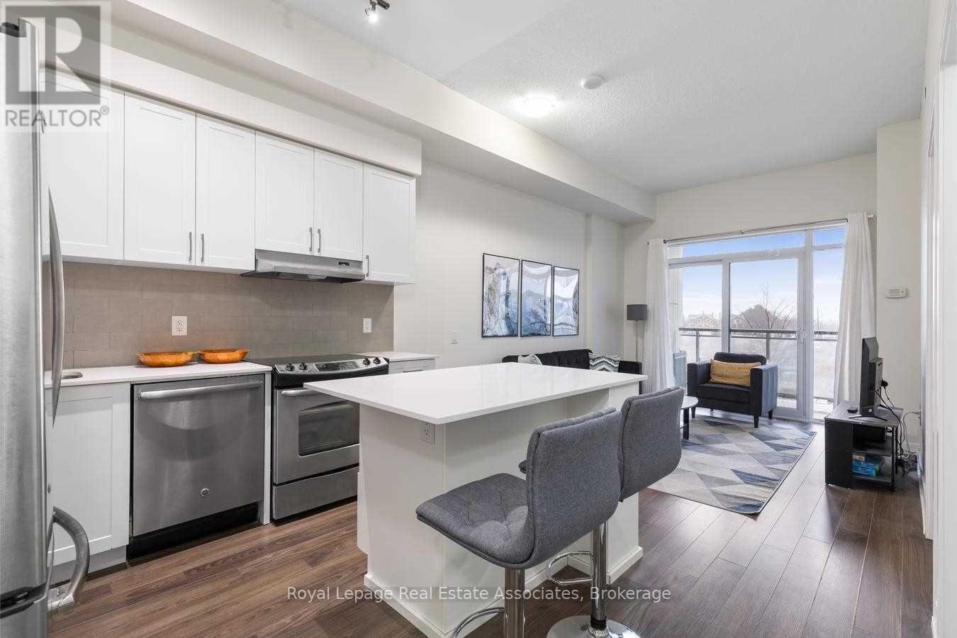 315 - 2560 Eglinton Avenue W, Mississauga, Ontario  L5M 0Y3 - Photo 4 - W13213896