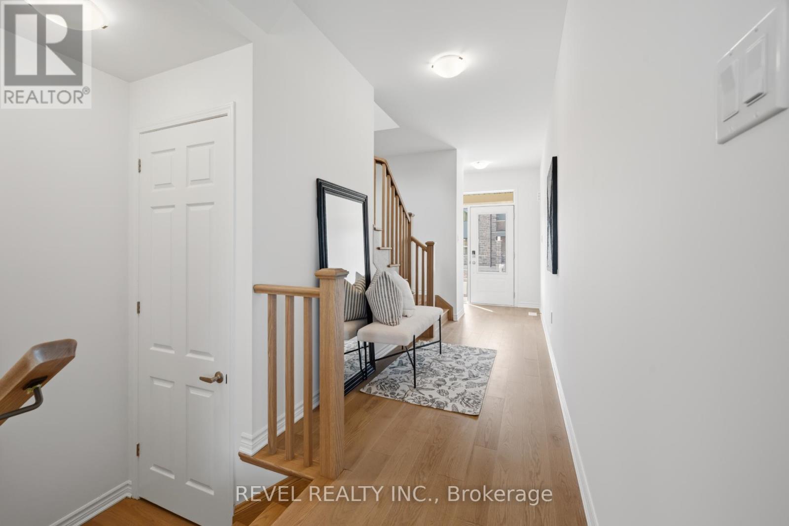 1433 Richardson Way, Milton, Ontario  L9E 2J8 - Photo 3 - W13214000