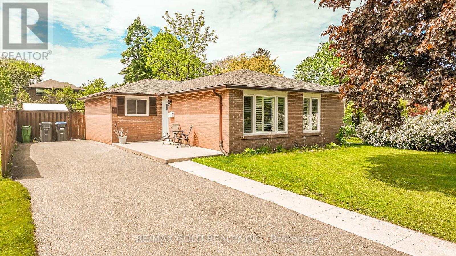 29 Duke Road, Brampton, Ontario  L6T 3J9 - Photo 3 - W13214012