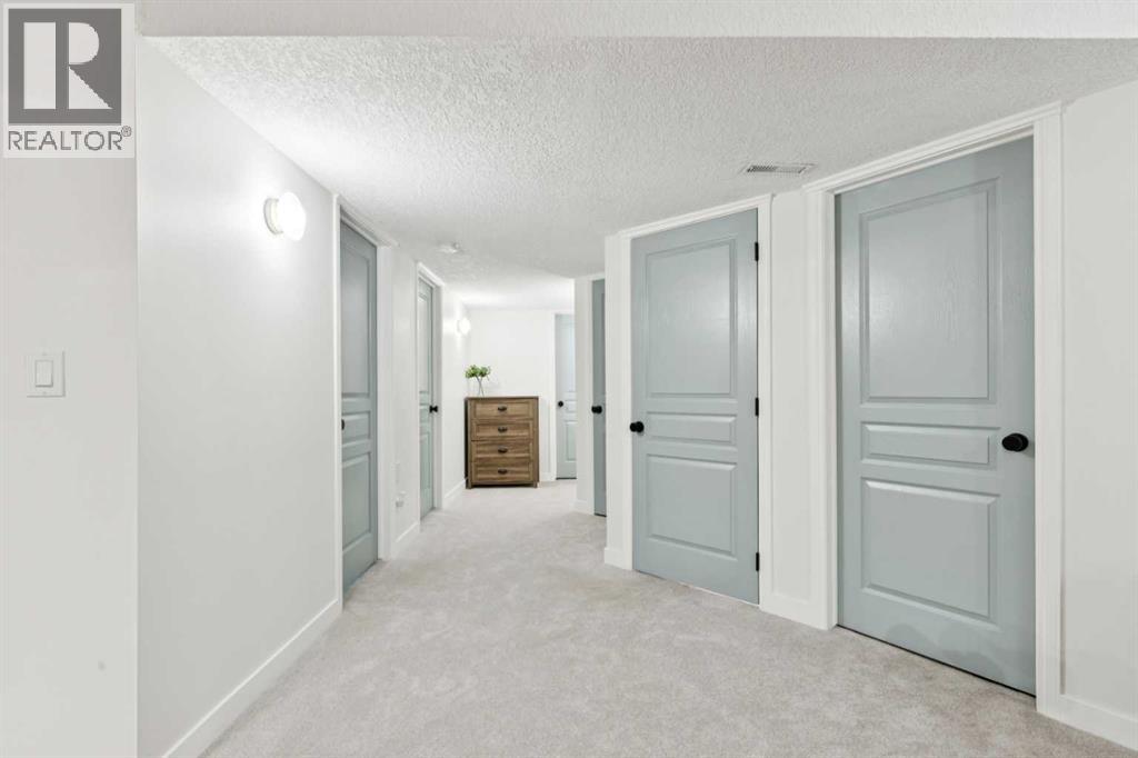 15 Valley Stream Manor Nw, Calgary, Alberta  T3B 5V9 - Photo 28 - A2307956