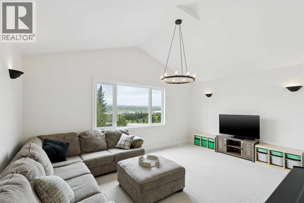 15 Valley Stream Manor Nw, Calgary, Alberta  T3B 5V9 - Photo 17 - A2307956