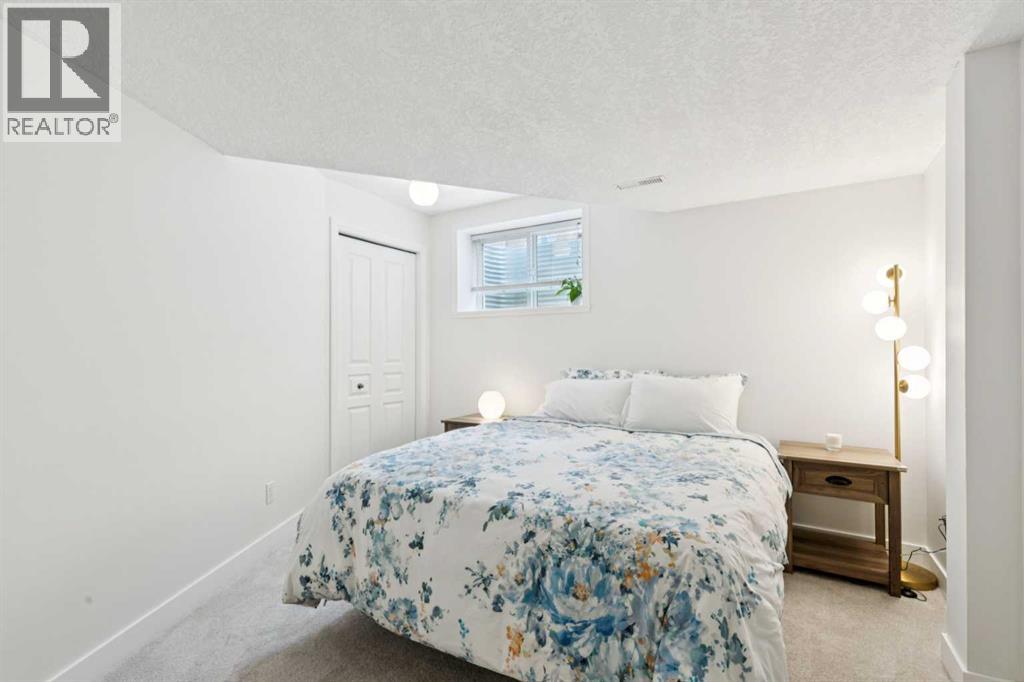 15 Valley Stream Manor Nw, Calgary, Alberta  T3B 5V9 - Photo 32 - A2307956