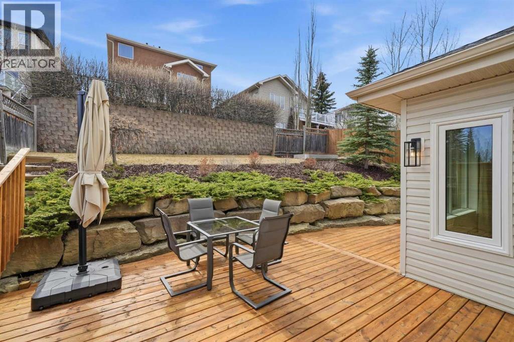 15 Valley Stream Manor Nw, Calgary, Alberta  T3B 5V9 - Photo 36 - A2307956