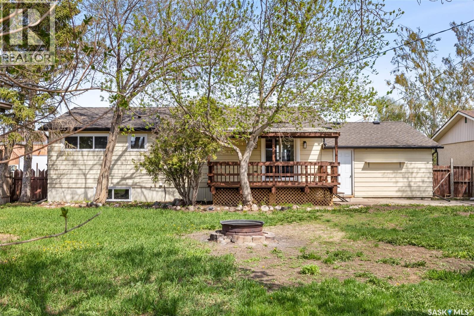 108 1st Avenue W, Montmartre, Saskatchewan  S0G 3M0 - Photo 33 - SK037586