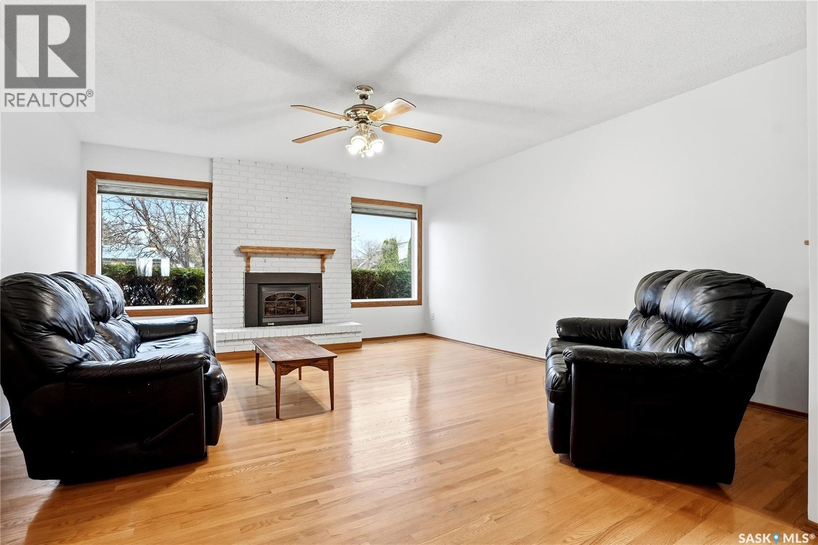155 J.j. Thiessen Crescent, Saskatoon, Saskatchewan  S7K 5N9 - Photo 5 - SK037467