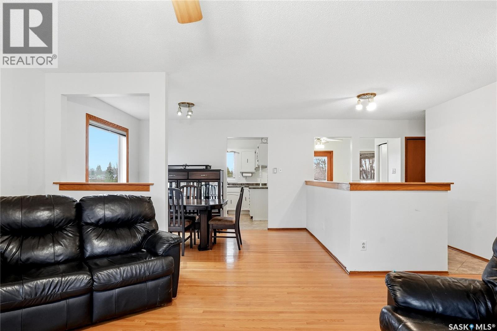155 J.j. Thiessen Crescent, Saskatoon, Saskatchewan  S7K 5N9 - Photo 8 - SK037467