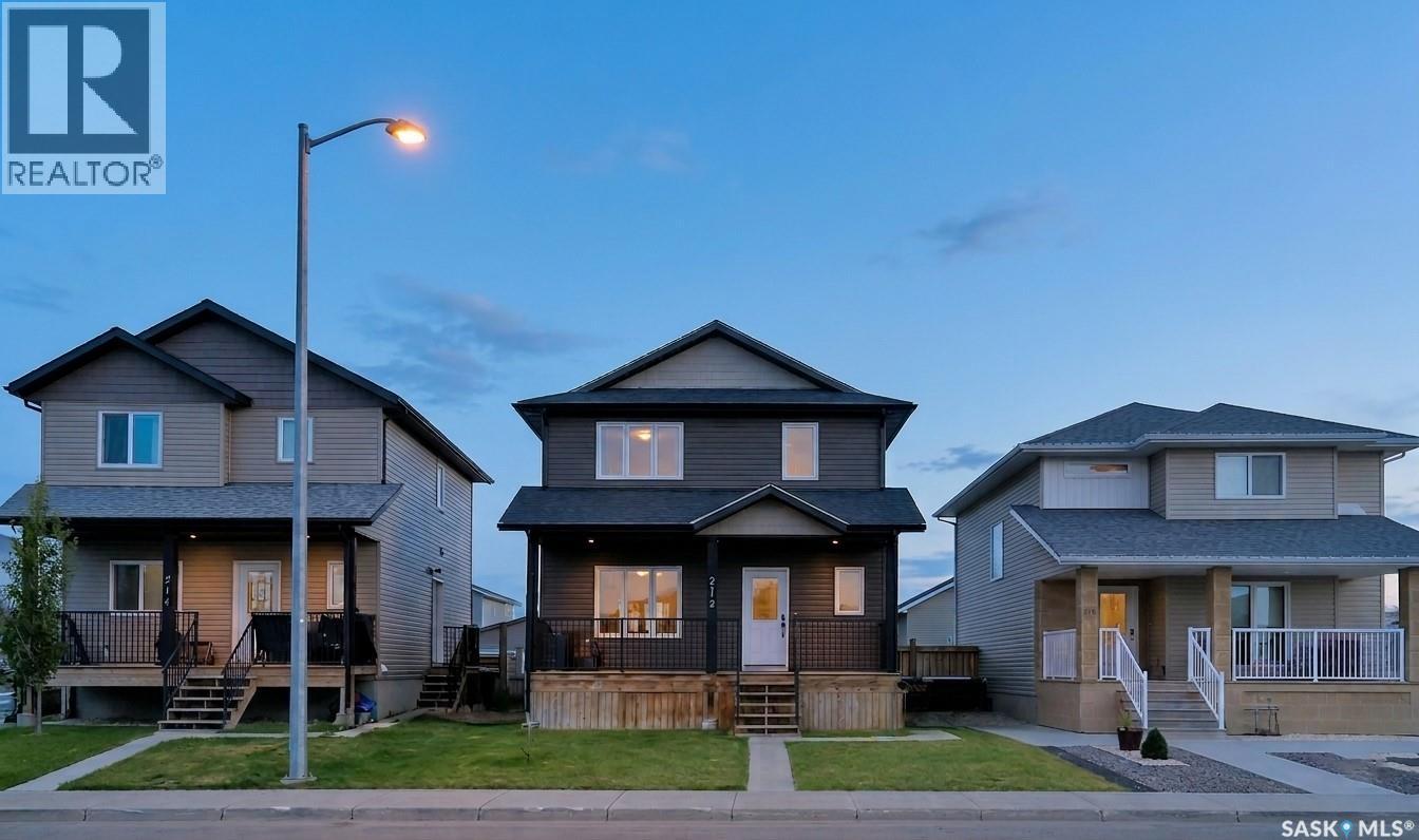 212 Martens LANE, Warman, Saskatchewan