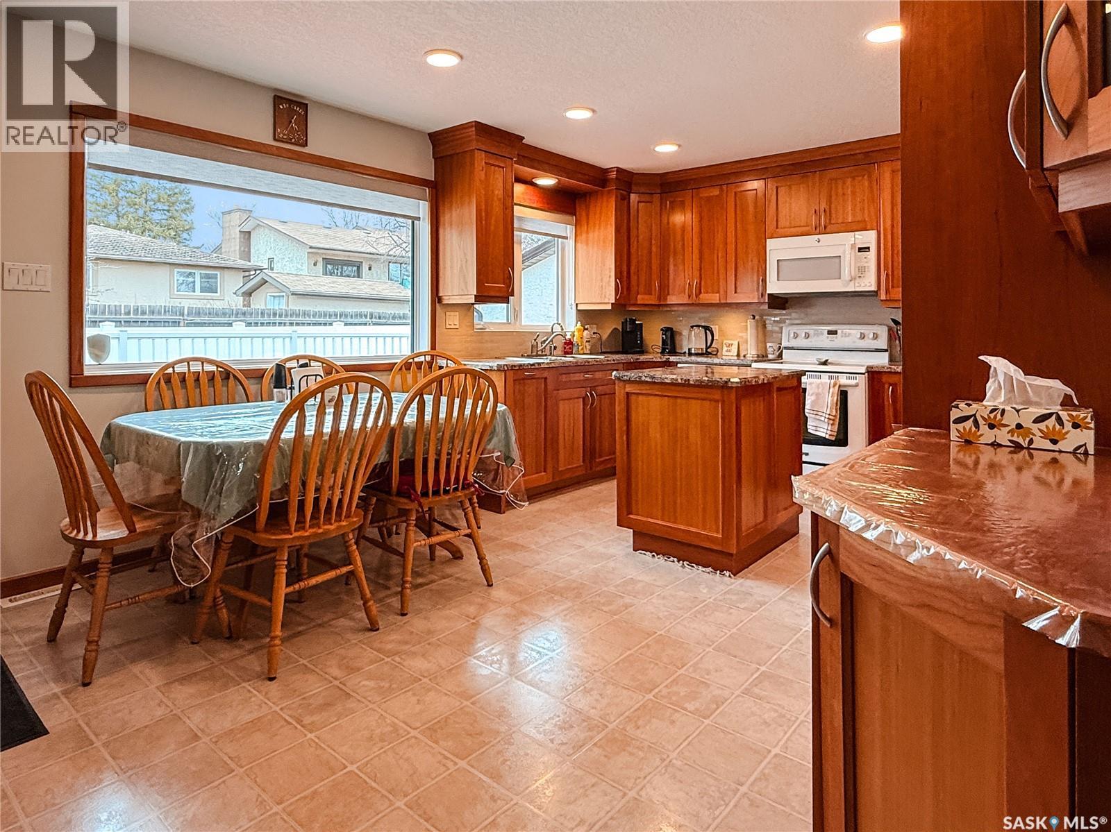 95 Pappas Crescent, Regina, Saskatchewan  S4R 7G7 - Photo 9 - SK037335