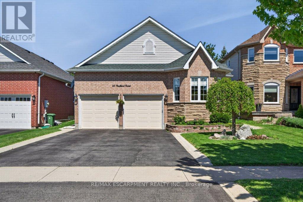 35 Pentland Road, Hamilton, Ontario  L0R 2H5 - Photo 2 - X13213854