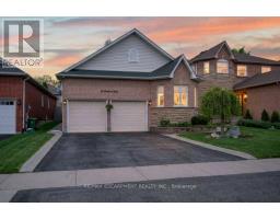 35 PENTLAND ROAD, Hamilton, Ontario