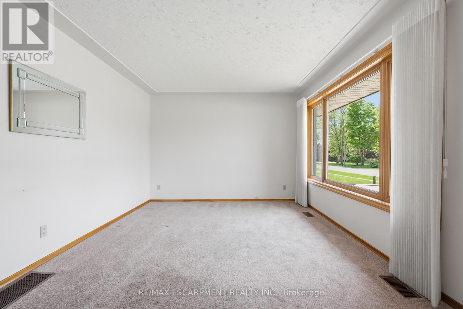 55 William Street N, Blandford-Blenheim, Ontario  N0J 1S0 - Photo 4 - X13213904