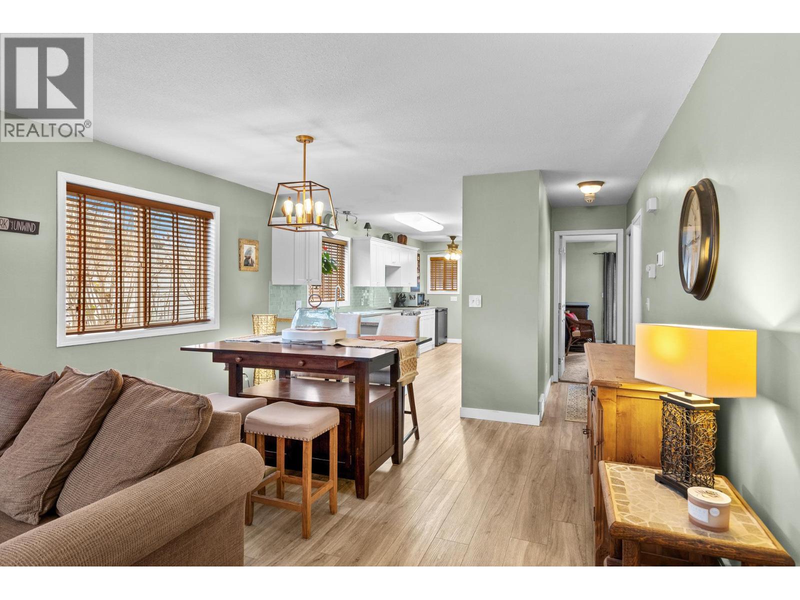 190 Ritchie Court, Kelowna, British Columbia  V1V 2A8 - Photo 7 - 10389233