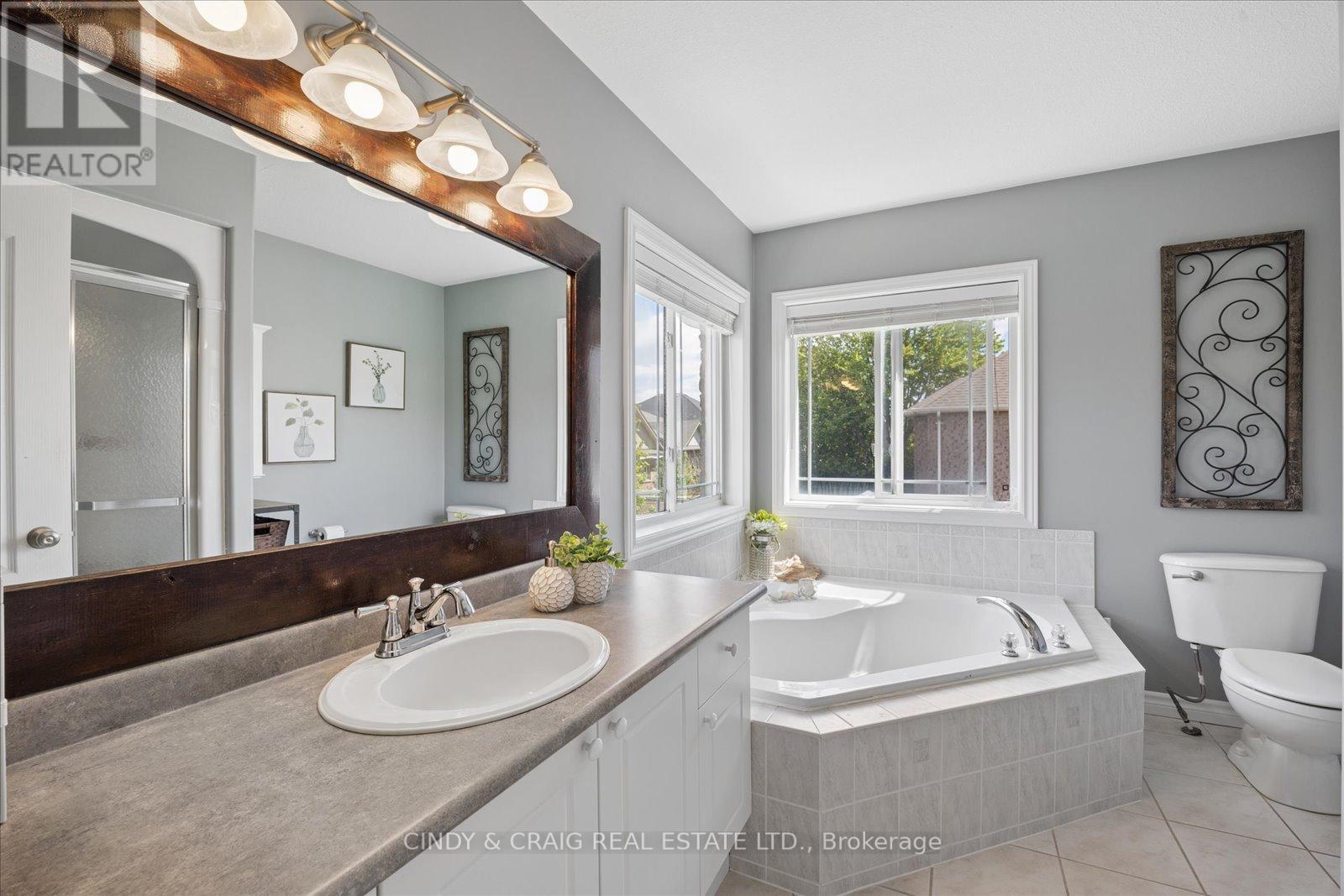 121 Fenning Drive, Clarington, Ontario  L1E 3H1 - Photo 13 - E13213274