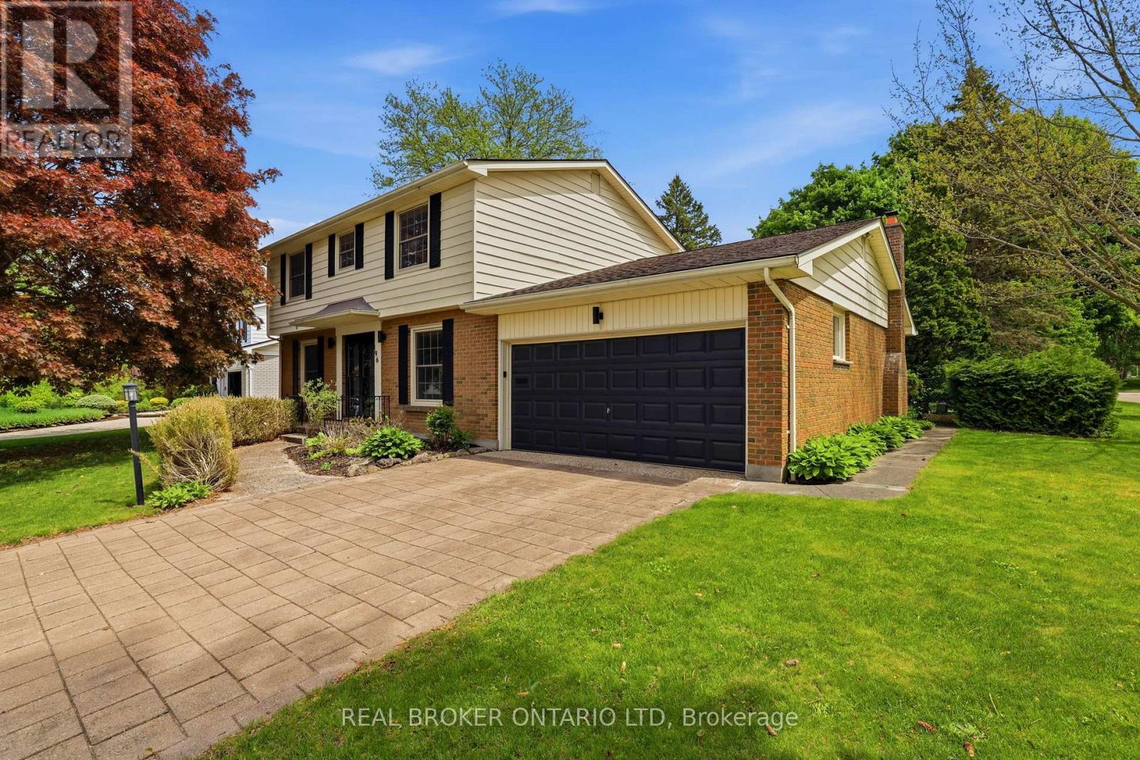 196 Wychwood Park, London North, Ontario  N6G 1R9 - Photo 2 - X13214076