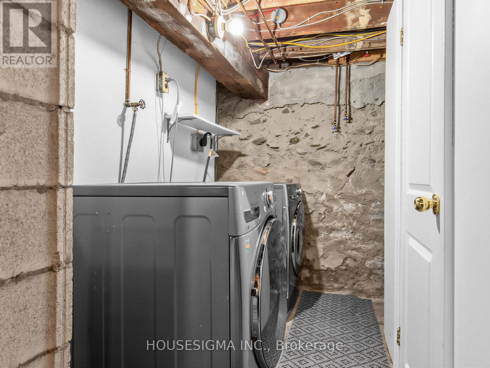 7 Humber Hill Avenue, Toronto, Ontario  M6S 4R9 - Photo 21 - W13213650