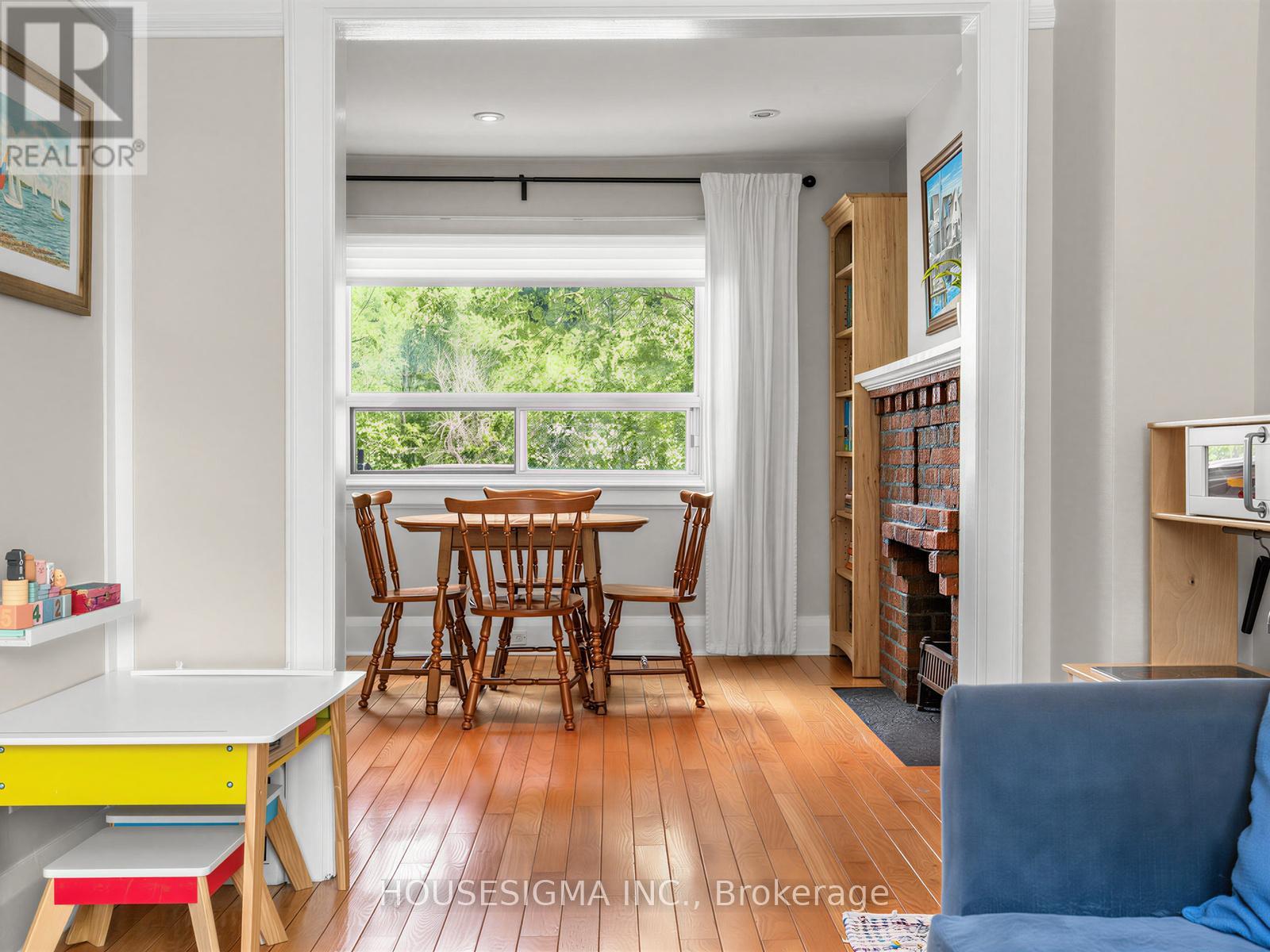 7 Humber Hill Avenue, Toronto, Ontario  M6S 4R9 - Photo 4 - W13213650