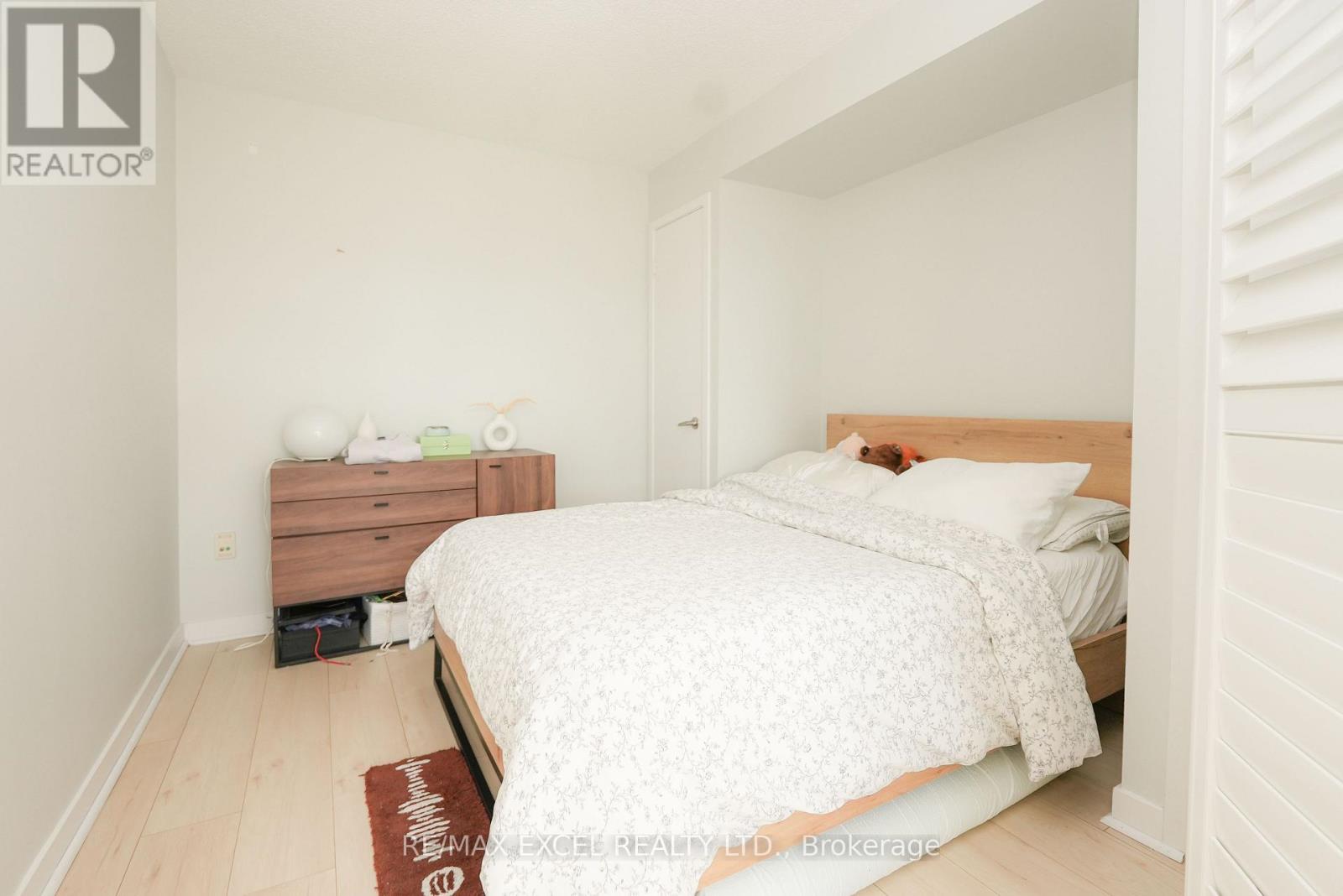 2316 - 11 Brunel Court, Toronto, Ontario  M5V 3Y3 - Photo 18 - C13159488