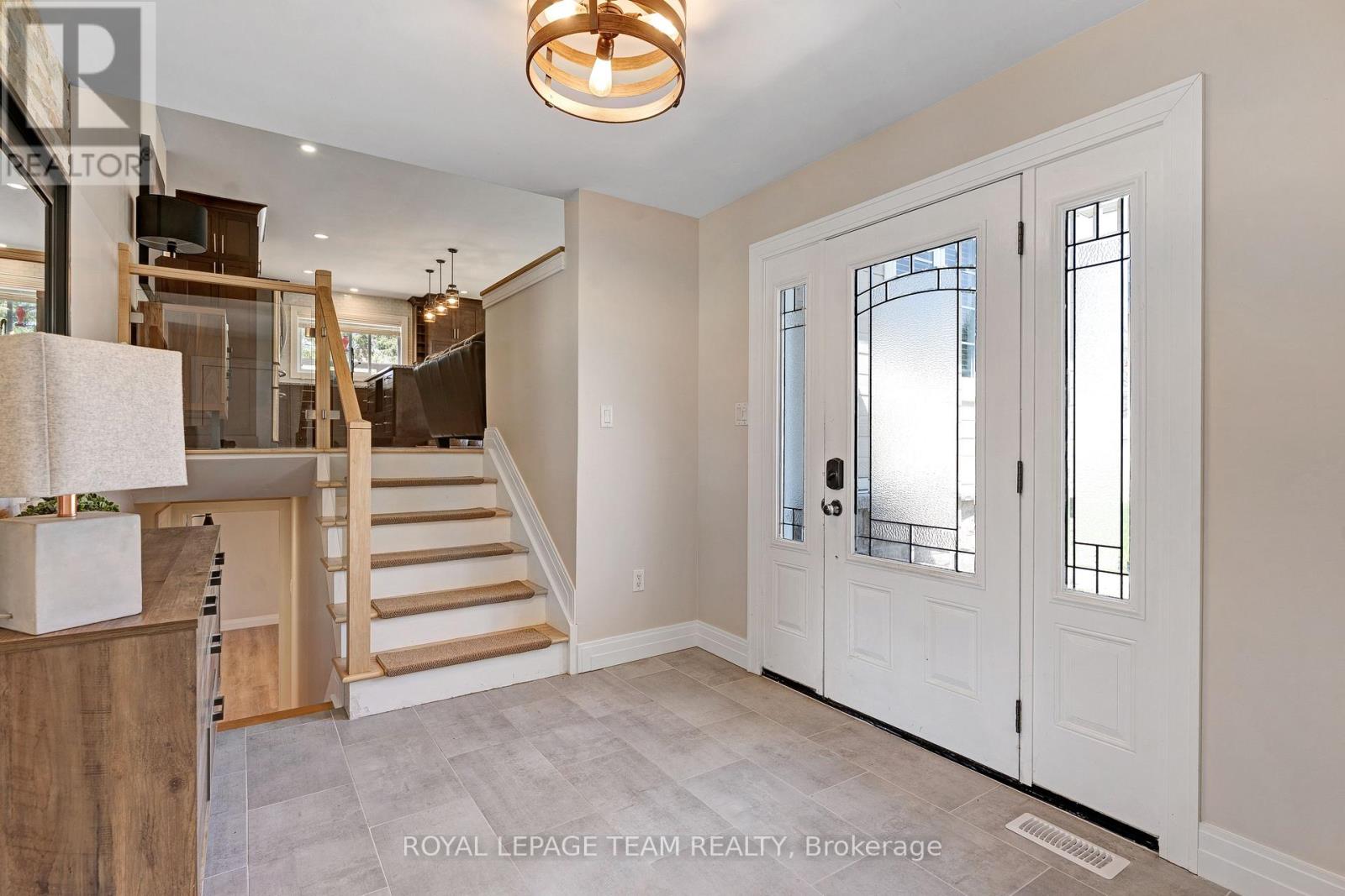 18 Harmony Way, North Grenville, Ontario K0G 1J0 - Photo 4 - X13214146