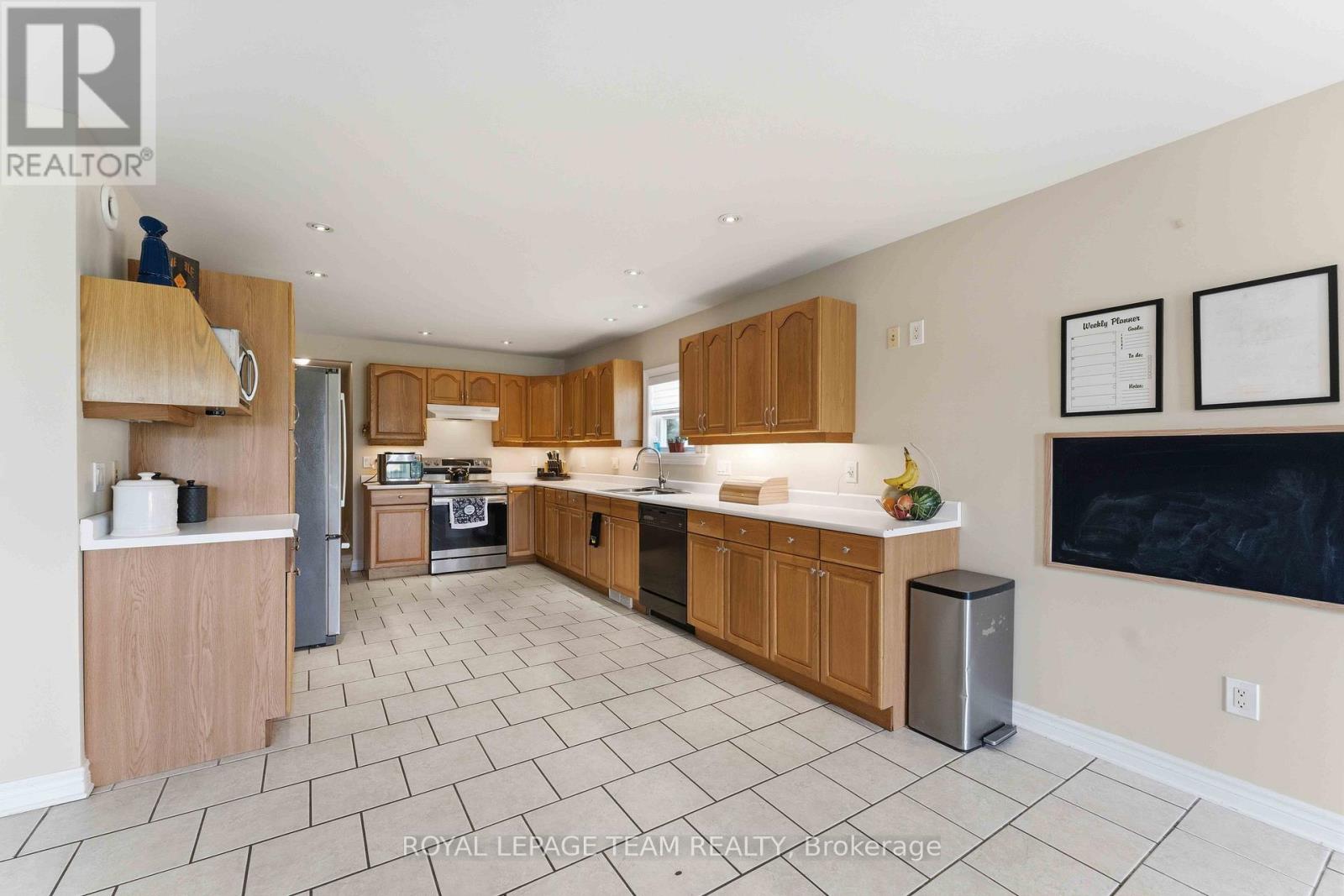 1628 Stanleyfield Crescent, Ottawa, Ontario K4P 1M7 - Photo 11 - X13214224