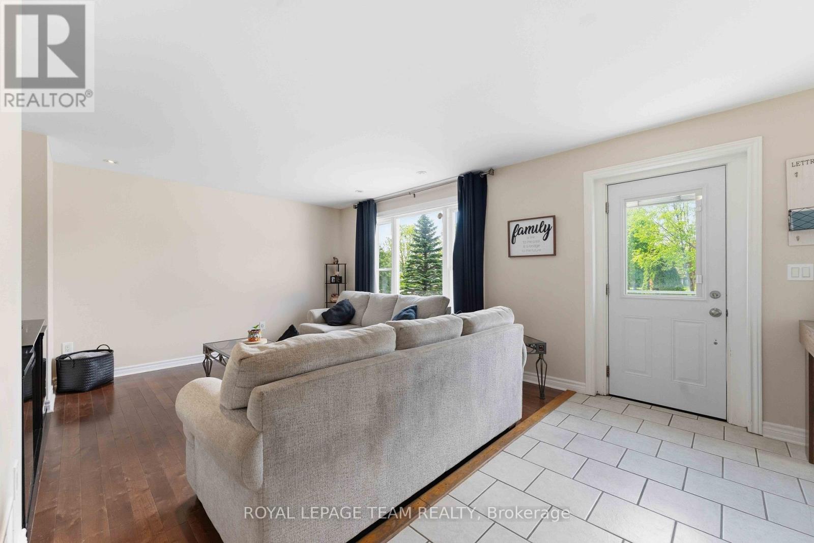 1628 Stanleyfield Crescent, Ottawa, Ontario K4P 1M7 - Photo 5 - X13214224