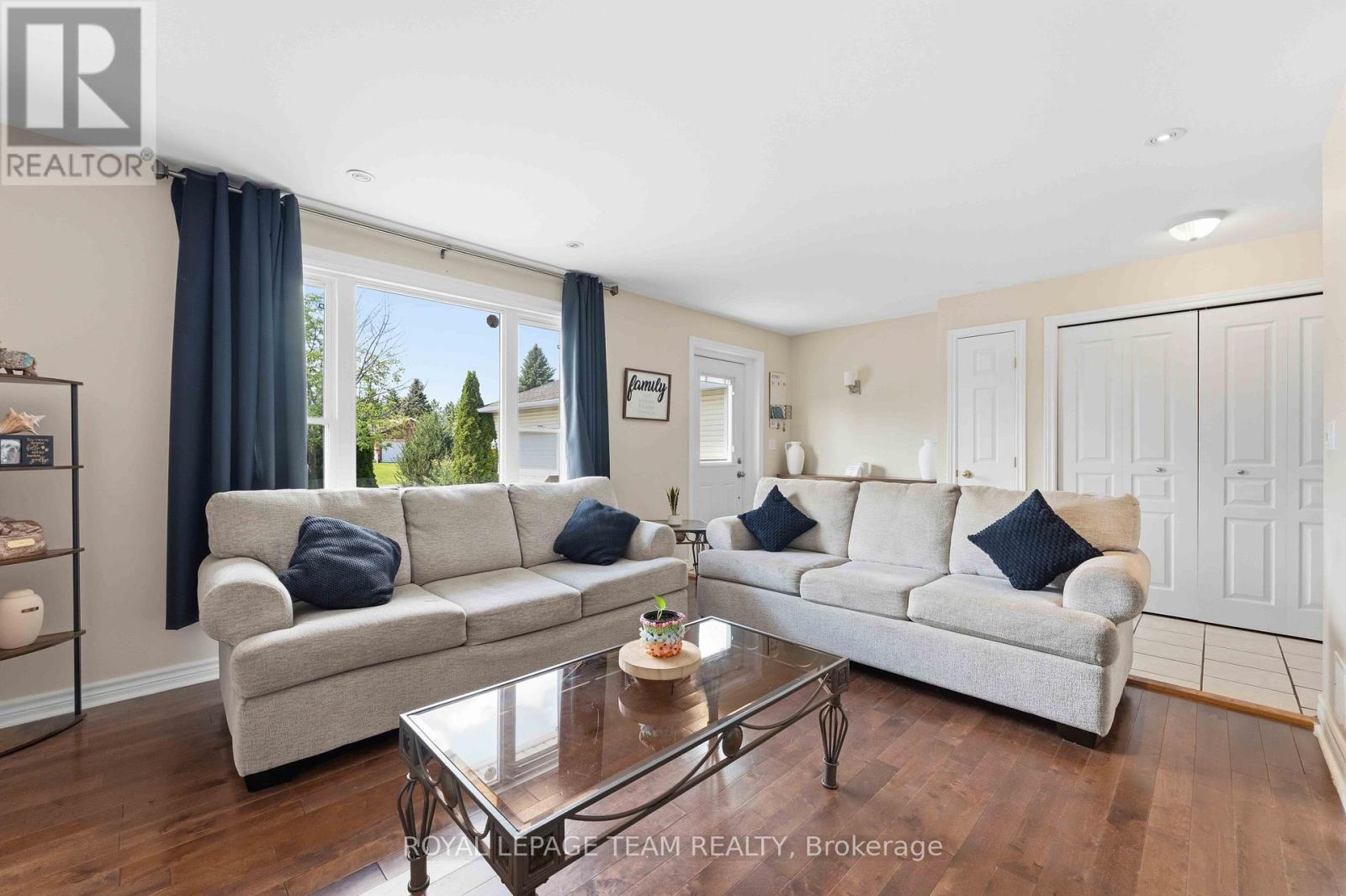 1628 Stanleyfield Crescent, Ottawa, Ontario K4P 1M7 - Photo 6 - X13214224