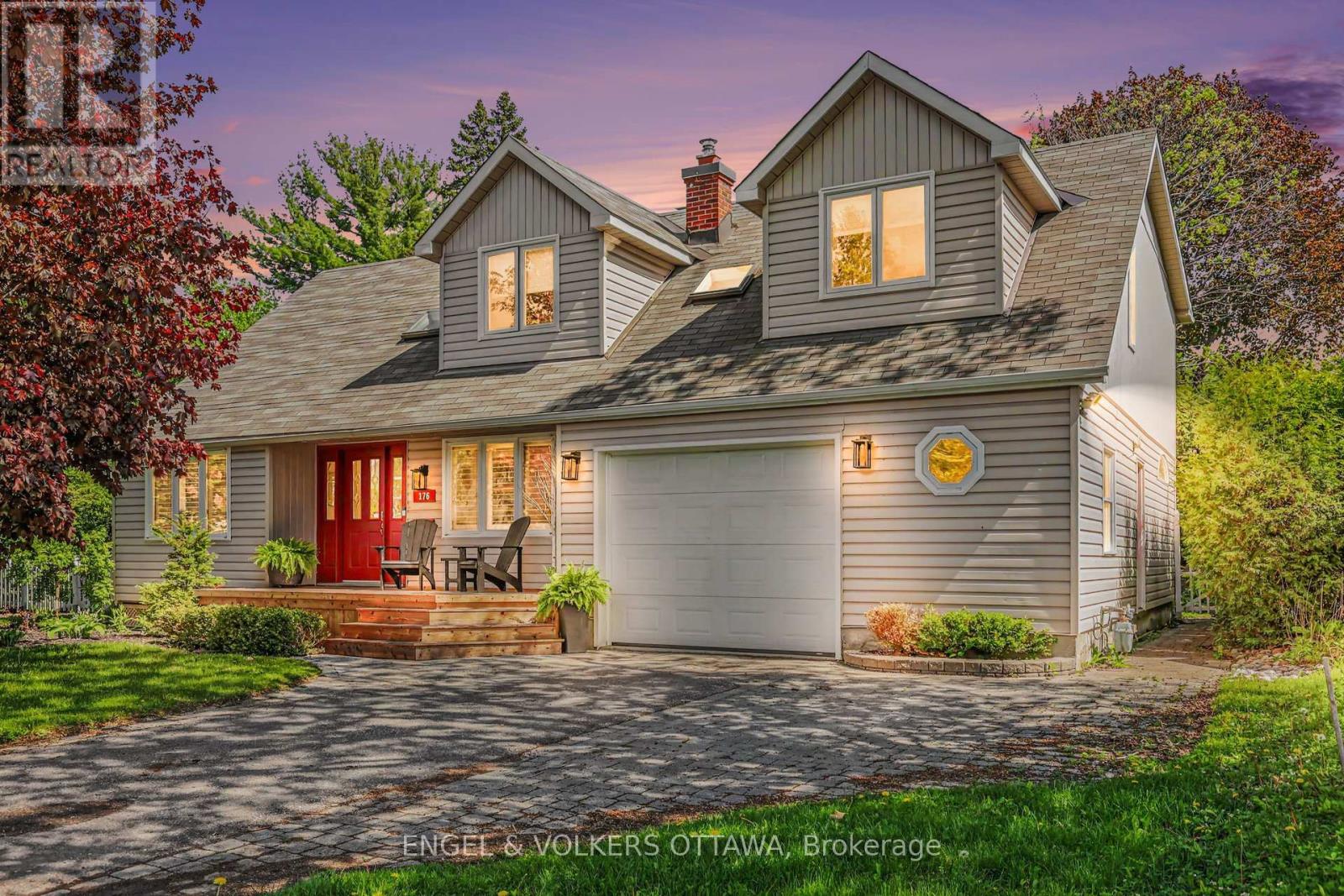 176 SANFORD AVENUE, Ottawa, Ontario