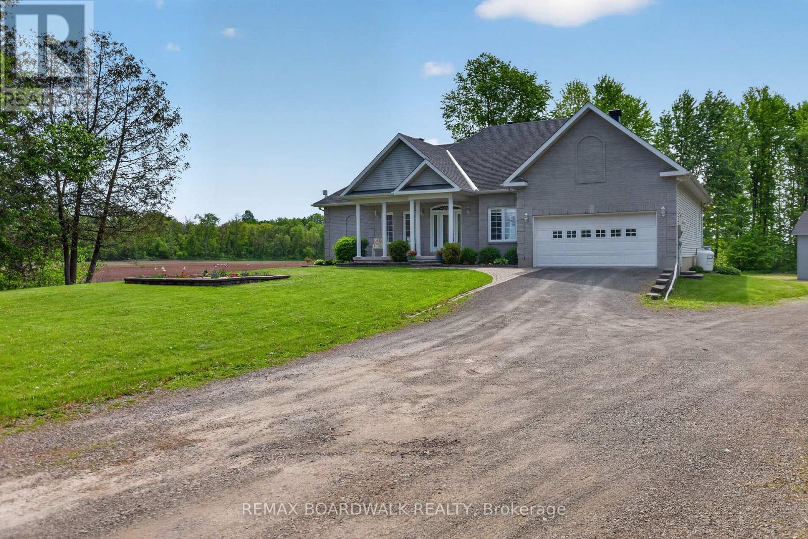 520 Route 100 Street, Russell, Ontario K4R 1E5 - Photo 2 - X13214354