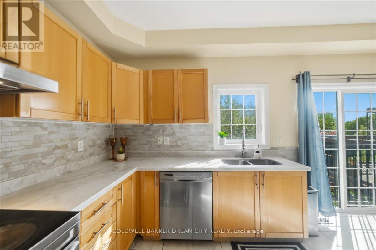 9738 Mclaughlin Road, Brampton, Ontario  L6X 0T8 - Photo 10 - W13213916