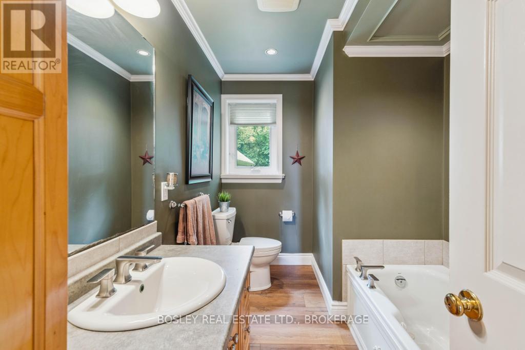 1662 Second Avenue, St. Catharines, Ontario  L2R 6P9 - Photo 16 - X13214226