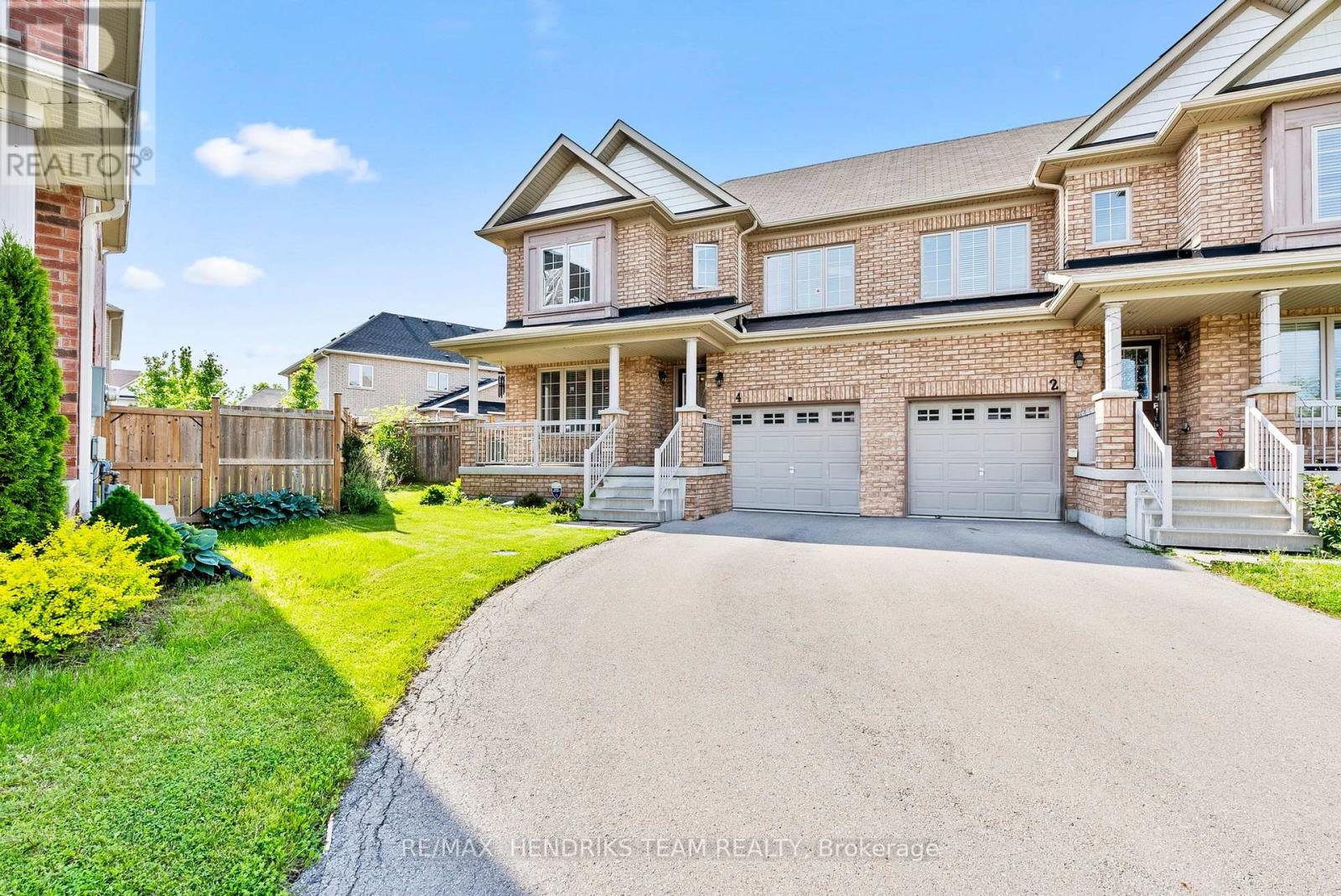 4 DURHAM WAY, St. Catharines, Ontario