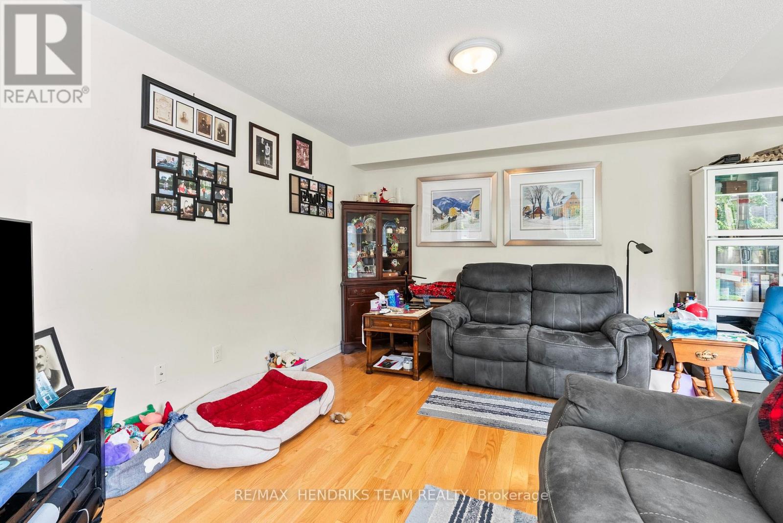 4 Durham Way, St. Catharines, Ontario  L0S 1J0 - Photo 12 - X13214322