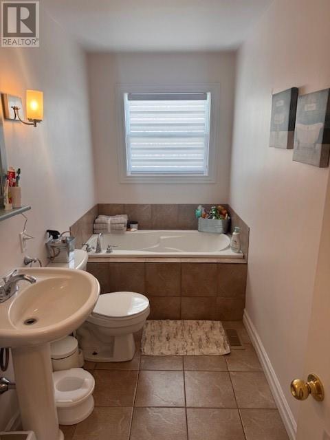 2 Heath Crescent, Gander, Newfoundland & Labrador  A1V 1R1 - Photo 3 - 1296754