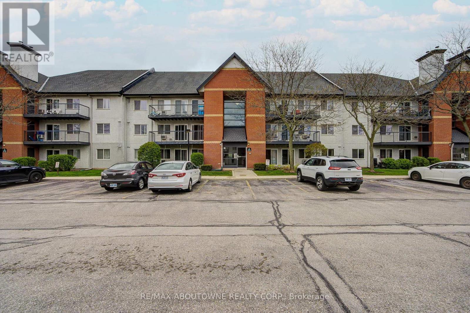 214 - 1450 Glen Abbey Gate, Oakville, Ontario  L6M 2V7 - Photo 2 - W13139628