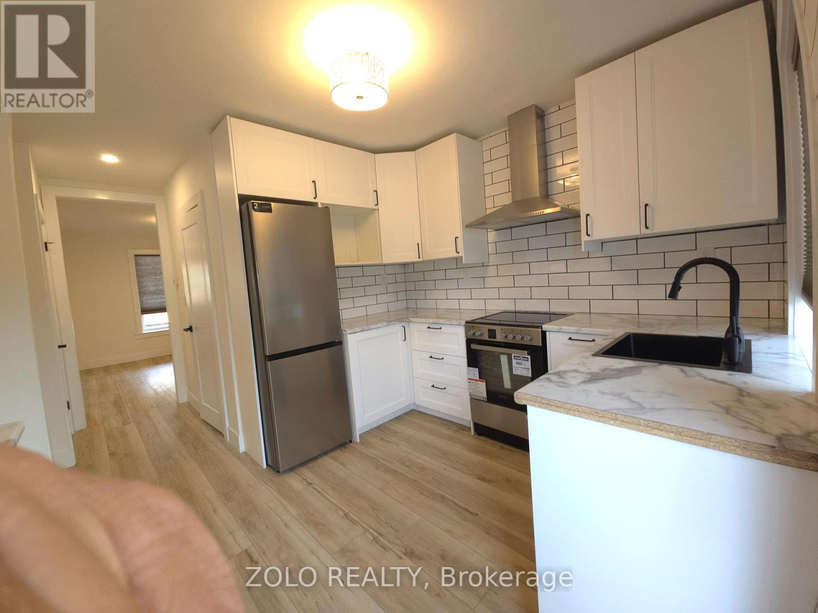 1504 King Street E, Hamilton, Ontario  L8K 1S8 - Photo 6 - X13069204