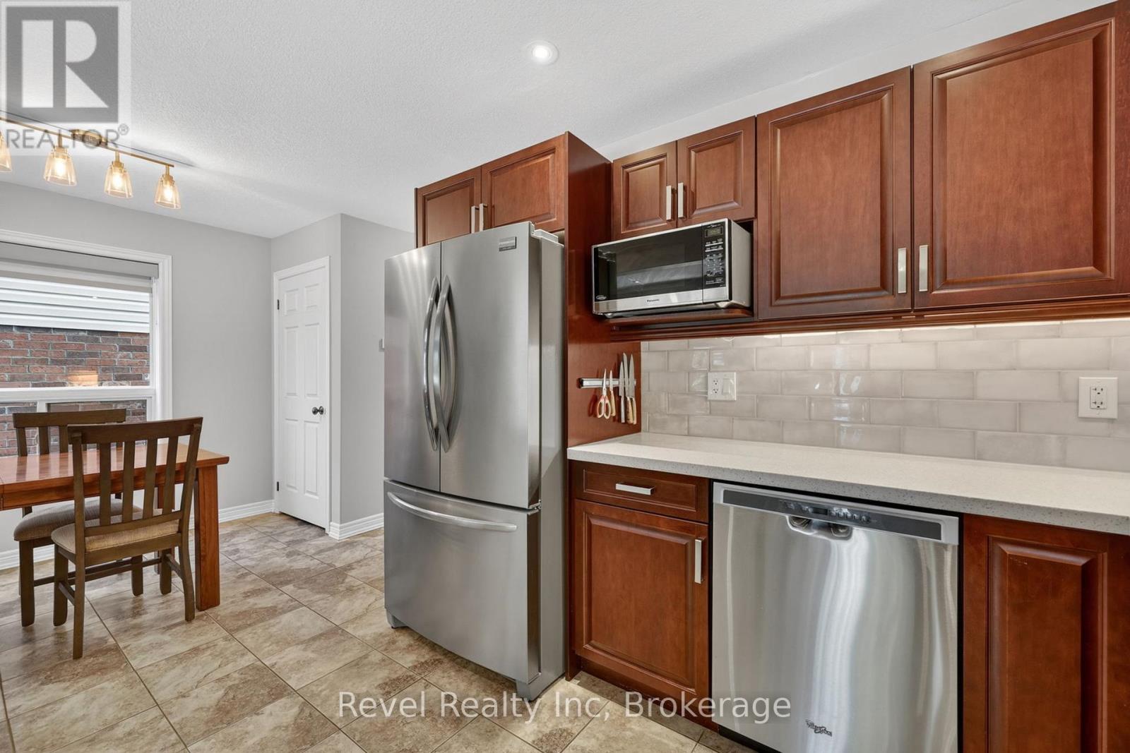 1038 Cook Drive, Midland, Ontario  L4R 0E4 - Photo 7 - S13214220