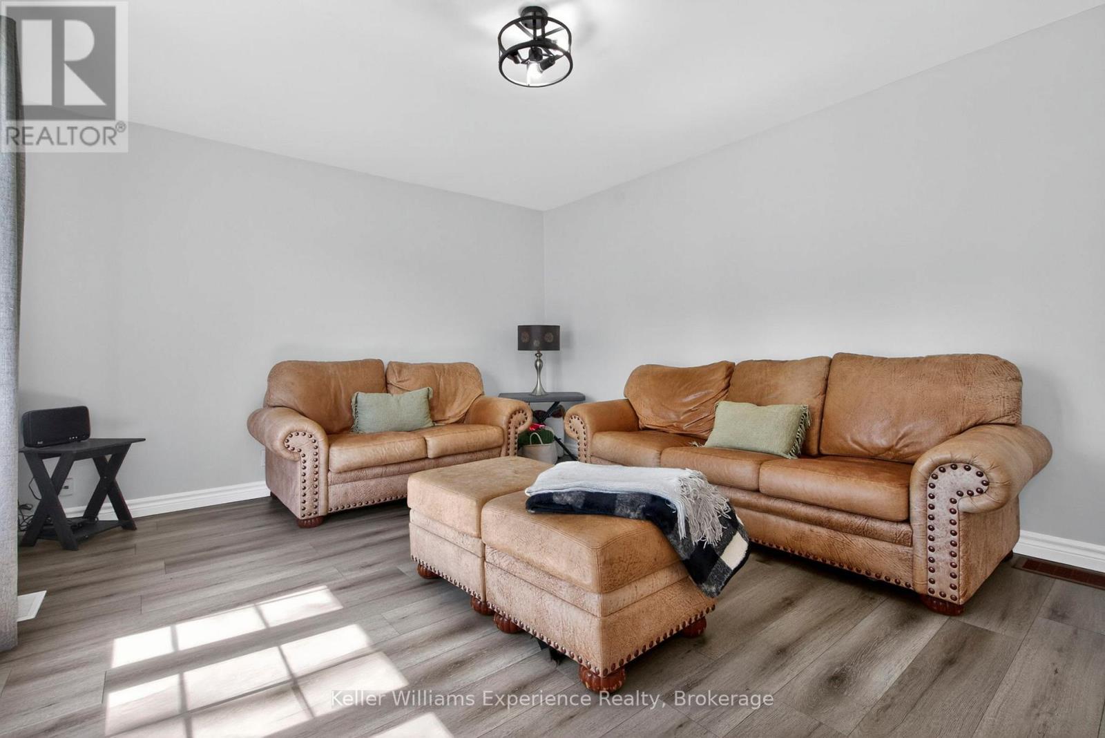 2555 Hodgins Road, Severn, Ontario  L0K 2C0 - Photo 7 - S13214304