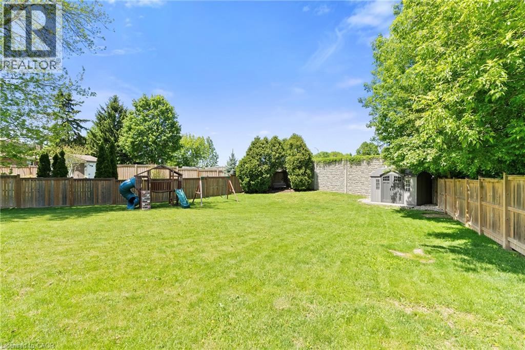 104 Fiona Crescent, Hamilton, Ontario  L9C 6P4 - Photo 36 - 40834748