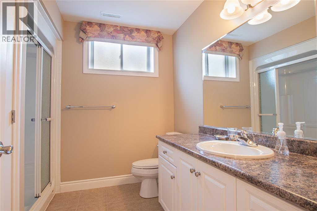 748 Norman Street West, Plympton-Wyoming, Ontario  N0N 1T0 - Photo 17 - 26011721