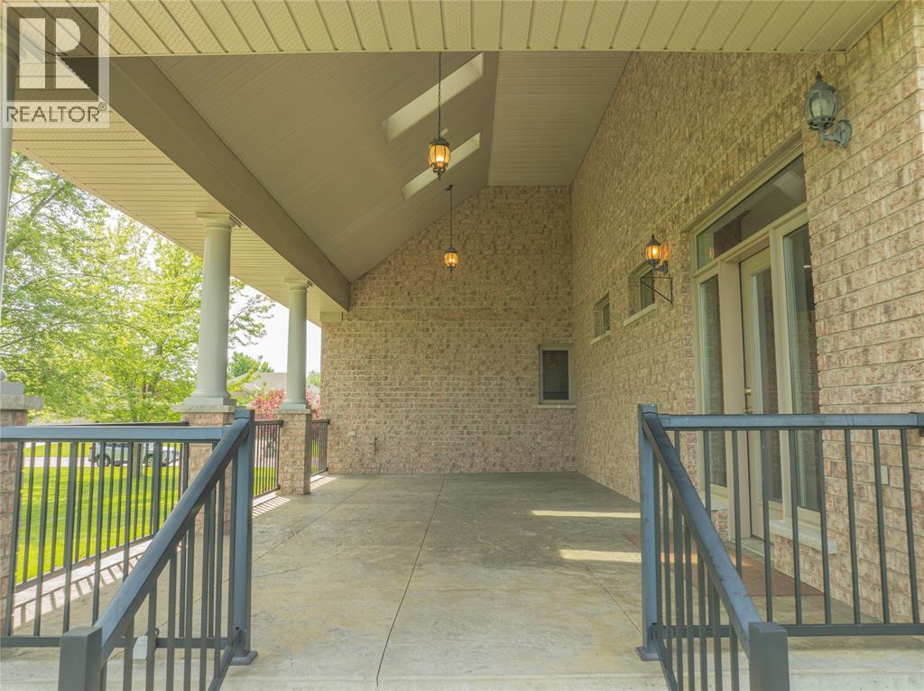 748 Norman Street West, Plympton-Wyoming, Ontario  N0N 1T0 - Photo 23 - 26011721