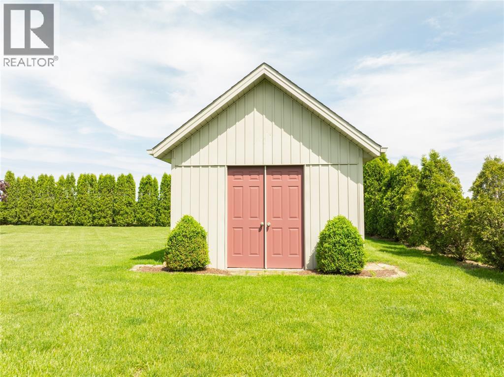 748 Norman Street West, Plympton-Wyoming, Ontario  N0N 1T0 - Photo 24 - 26011721