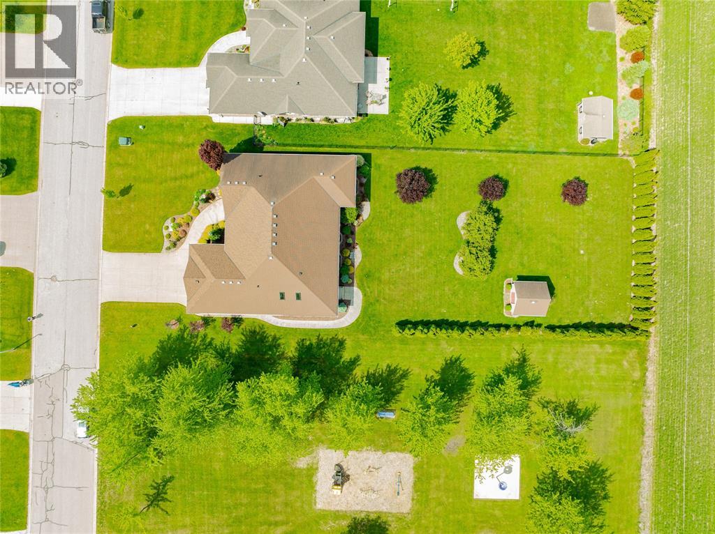748 Norman Street West, Plympton-Wyoming, Ontario  N0N 1T0 - Photo 25 - 26011721