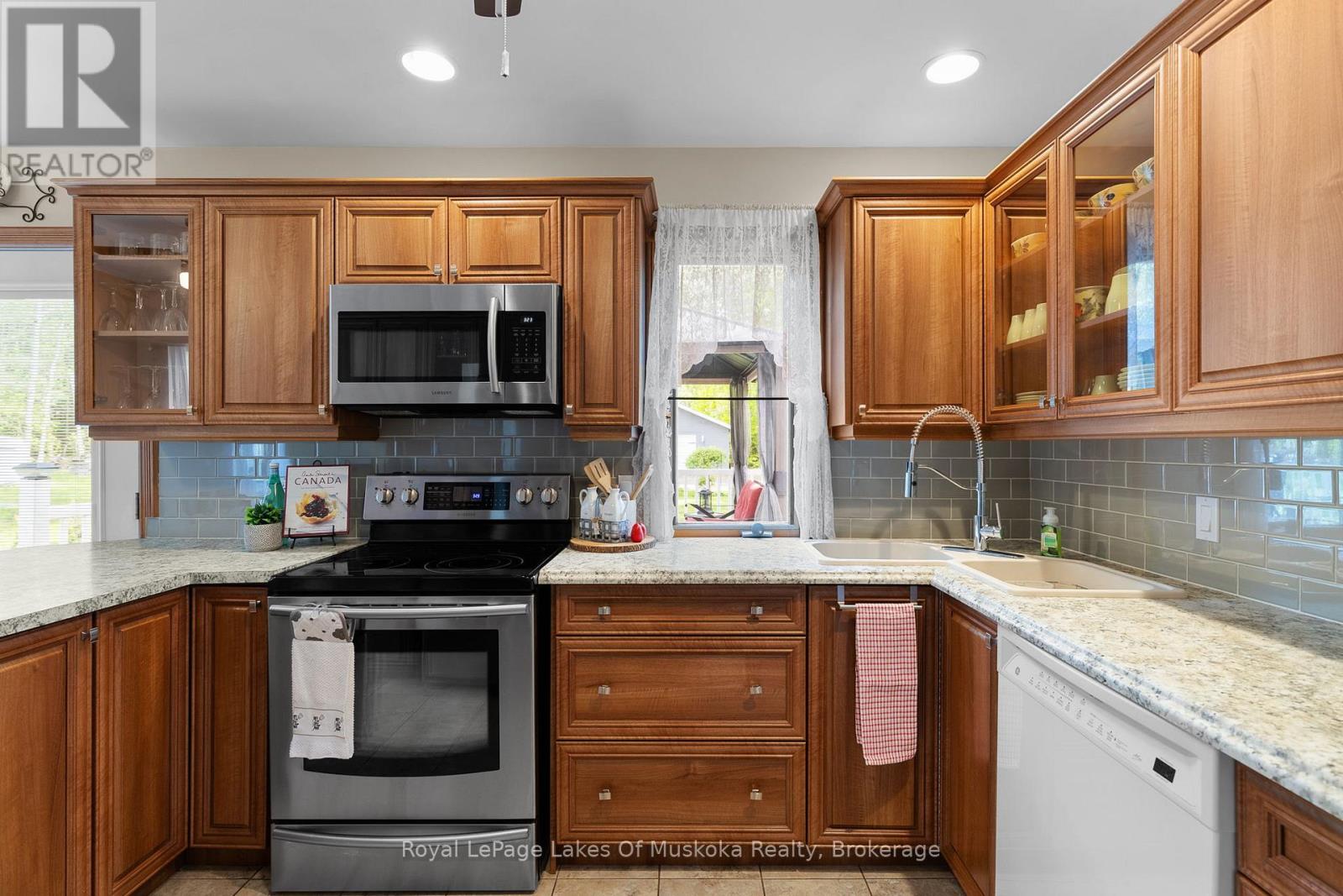 216 Beaumont Road, Bracebridge, Ontario  P1L 1X2 - Photo 21 - X13214154