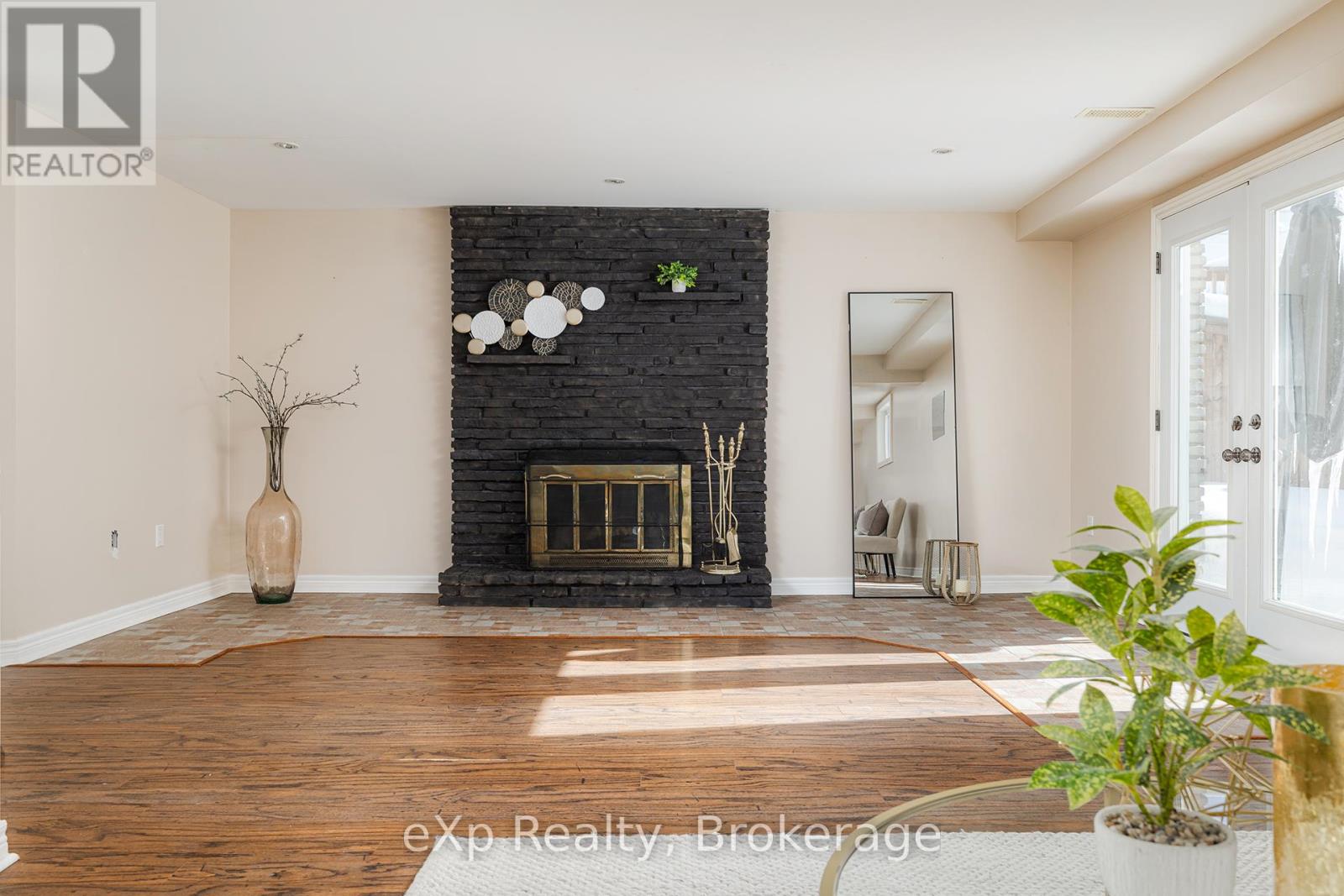 79 Ann Street, Hamilton, Ontario  L9H 5R2 - Photo 19 - X13214194
